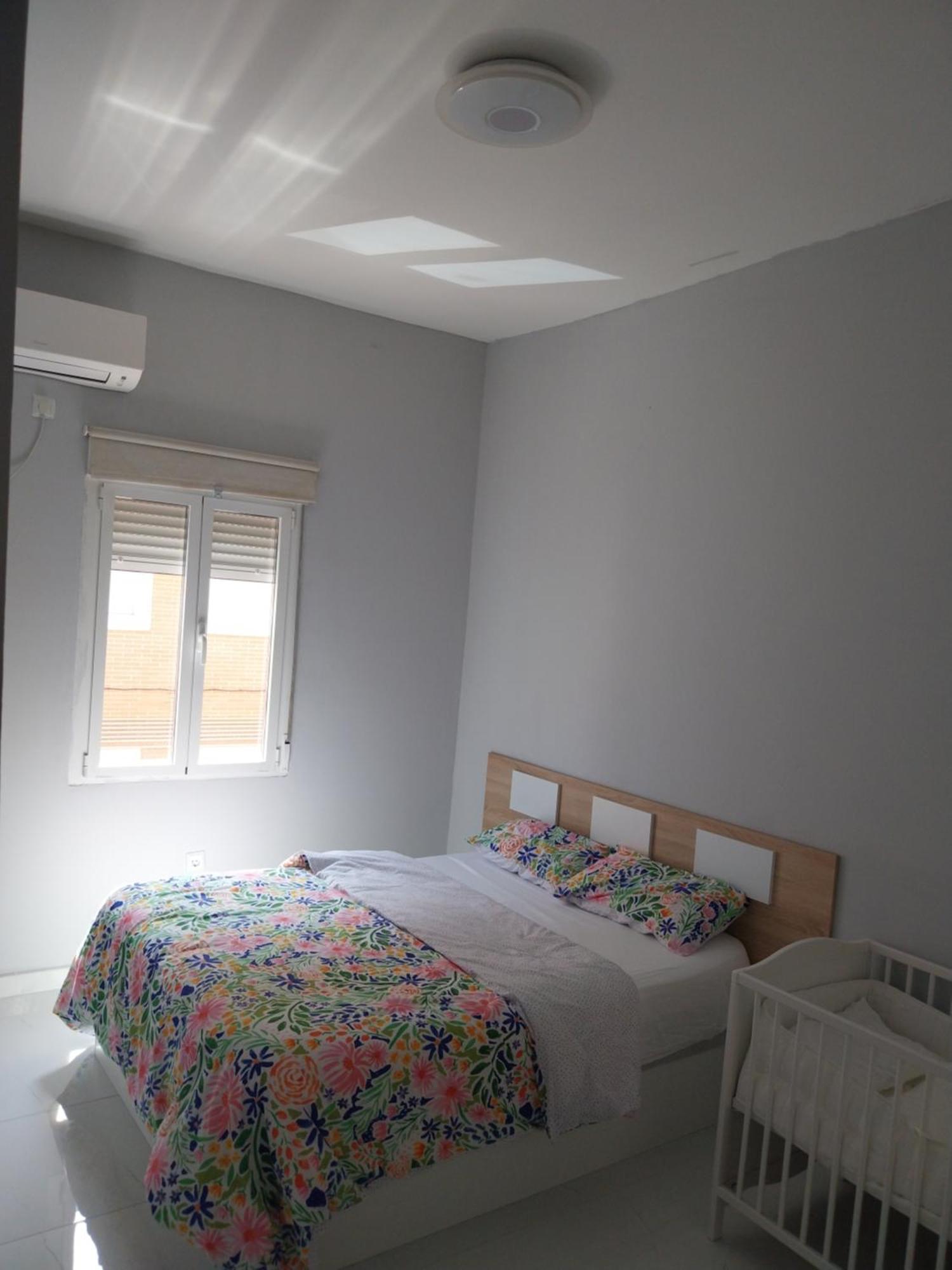 Apartament La Iniciativa 2: La Luz Y El Camino